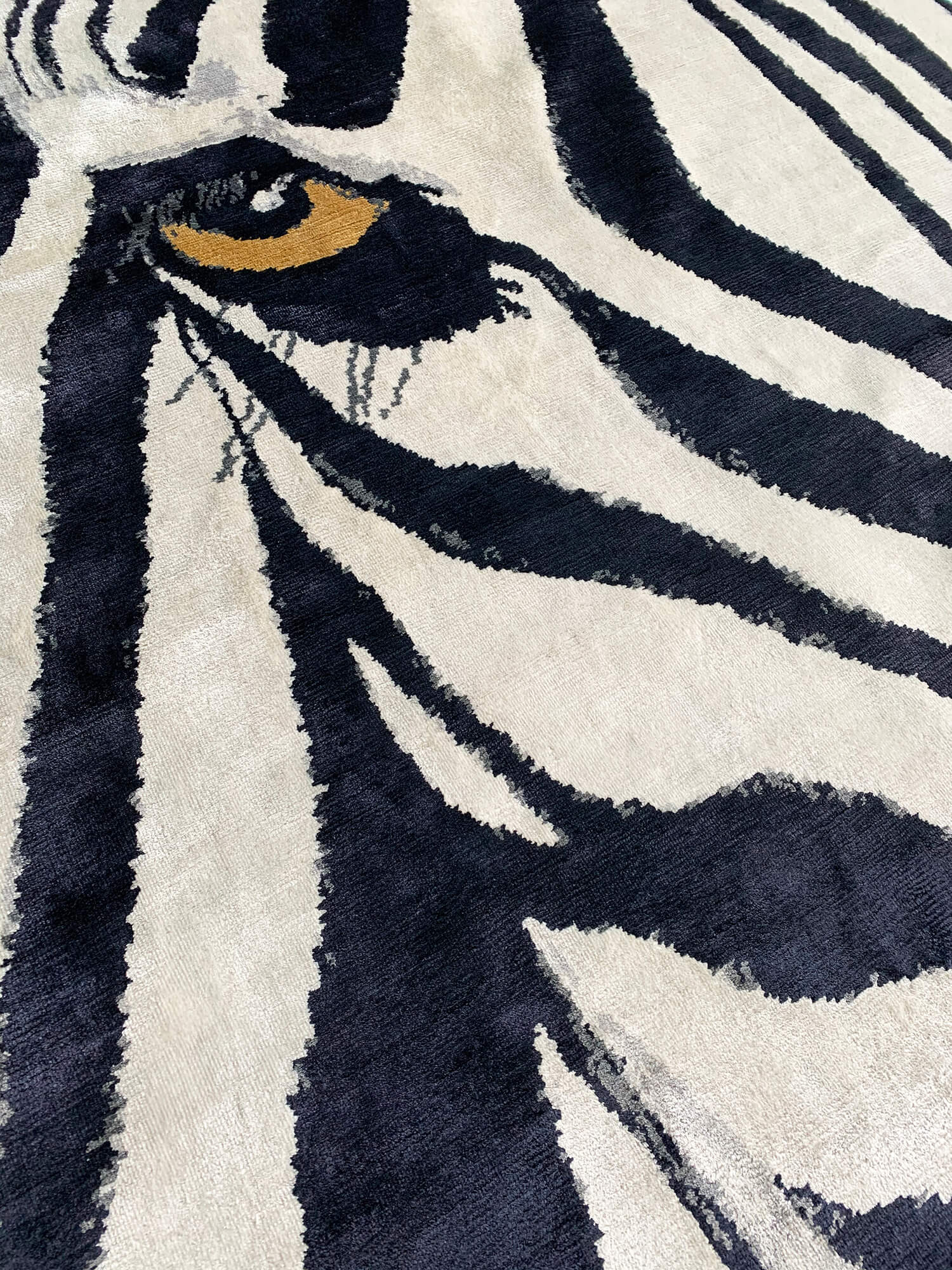 Эксклюзивный ковер ручной работы Zebra